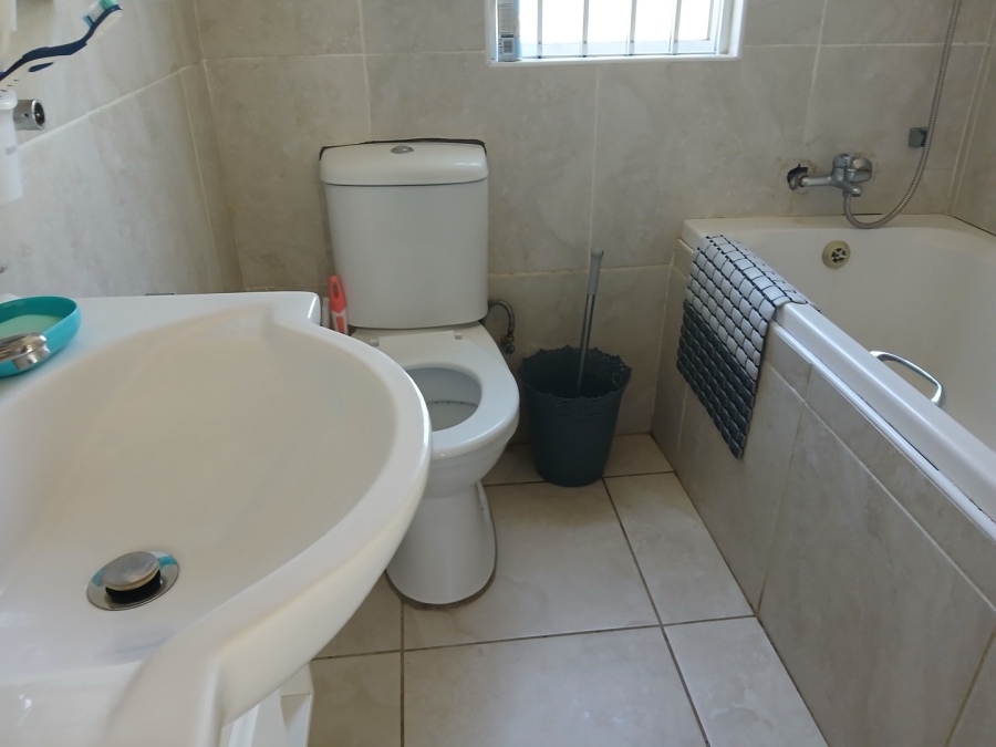 2 Bedroom Property for Sale in Mdantsane Eastern Cape